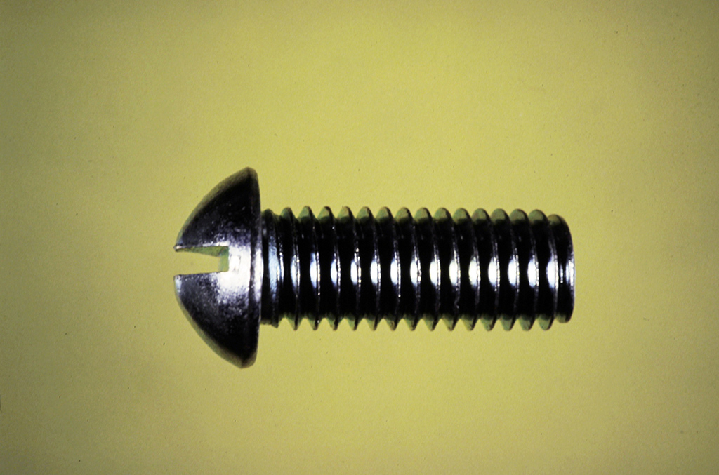 Round Head Slotted Machine Screw