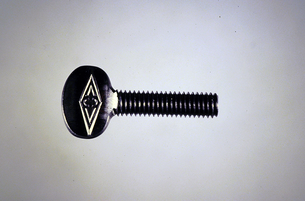 Thumb Screw
